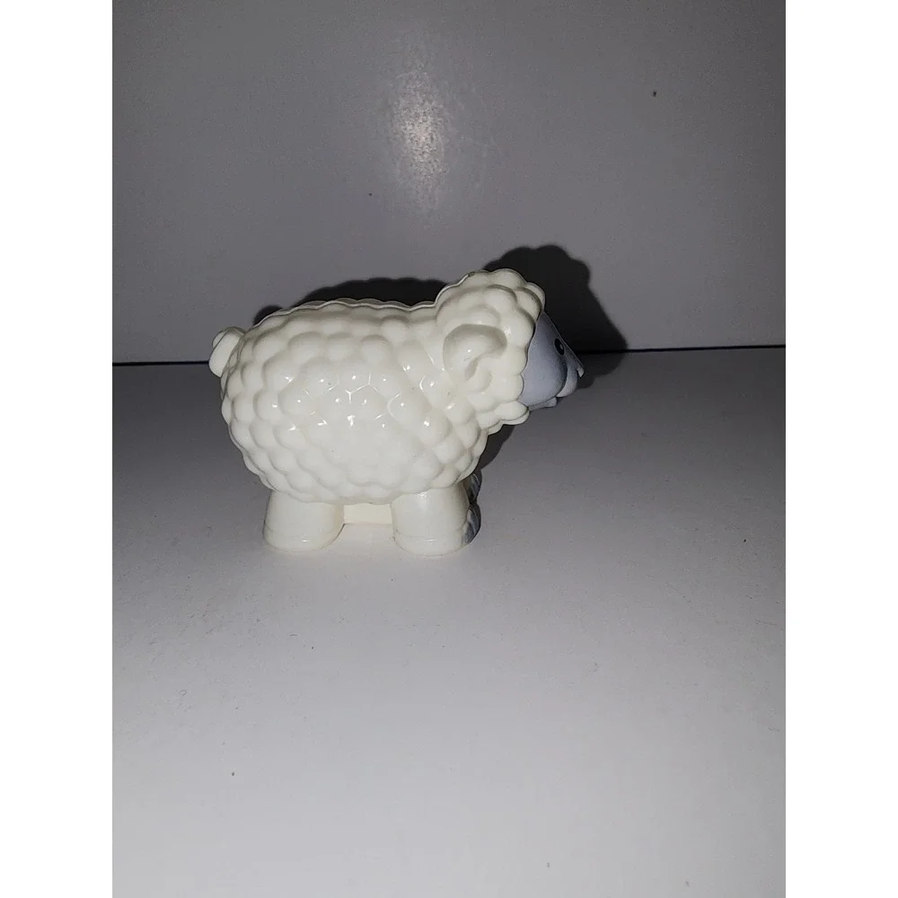Vintage Fisher Price Little People Replacement Farm Sheep‎